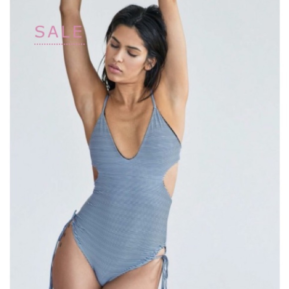 Acacia Greece one piece